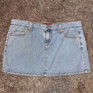 Levi's Vintage Low Slouch Jean Skirt size 15JR ❤️